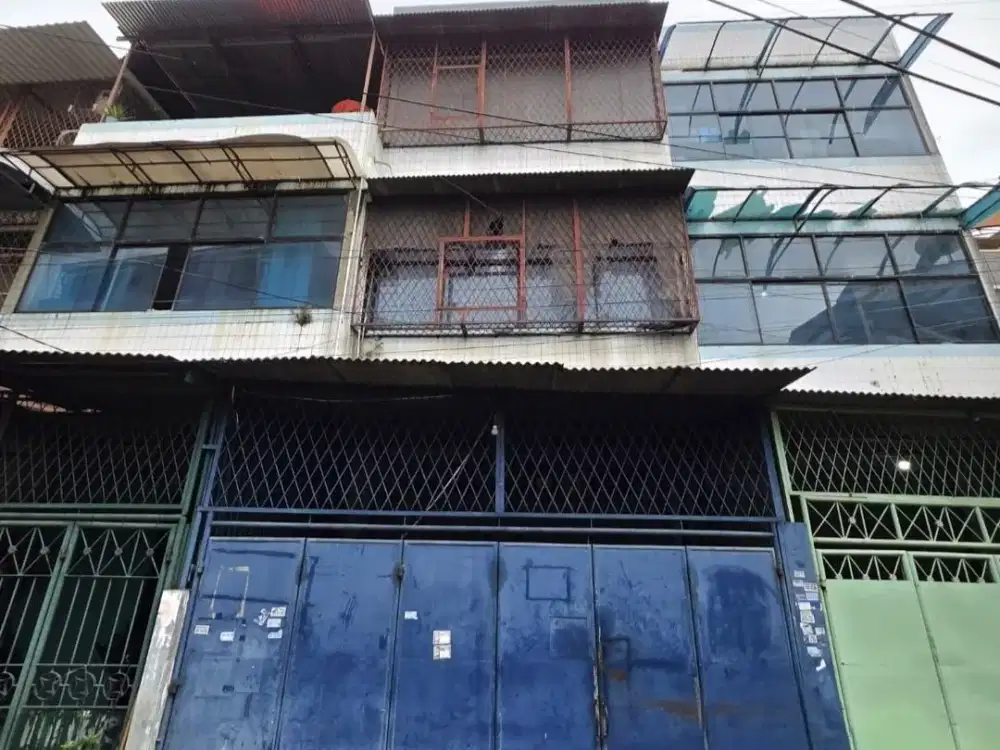 ANA RUMAH UK 5X18M DI JELAMBAR