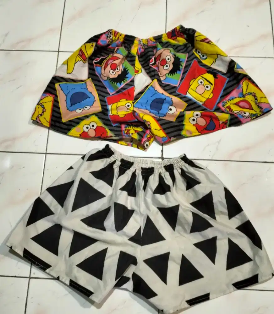 celana pendek katun
pinggang karet
S-L
kondisi mulus