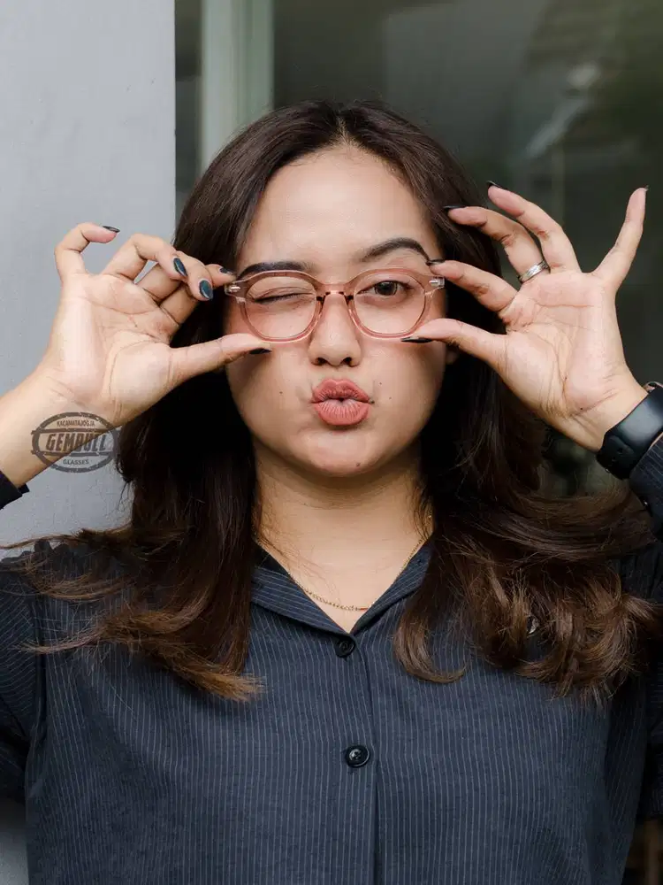 GEMBULL GLASSES - KACAMATA KOTAK TEBAL SIMPLE - ESWARA 05