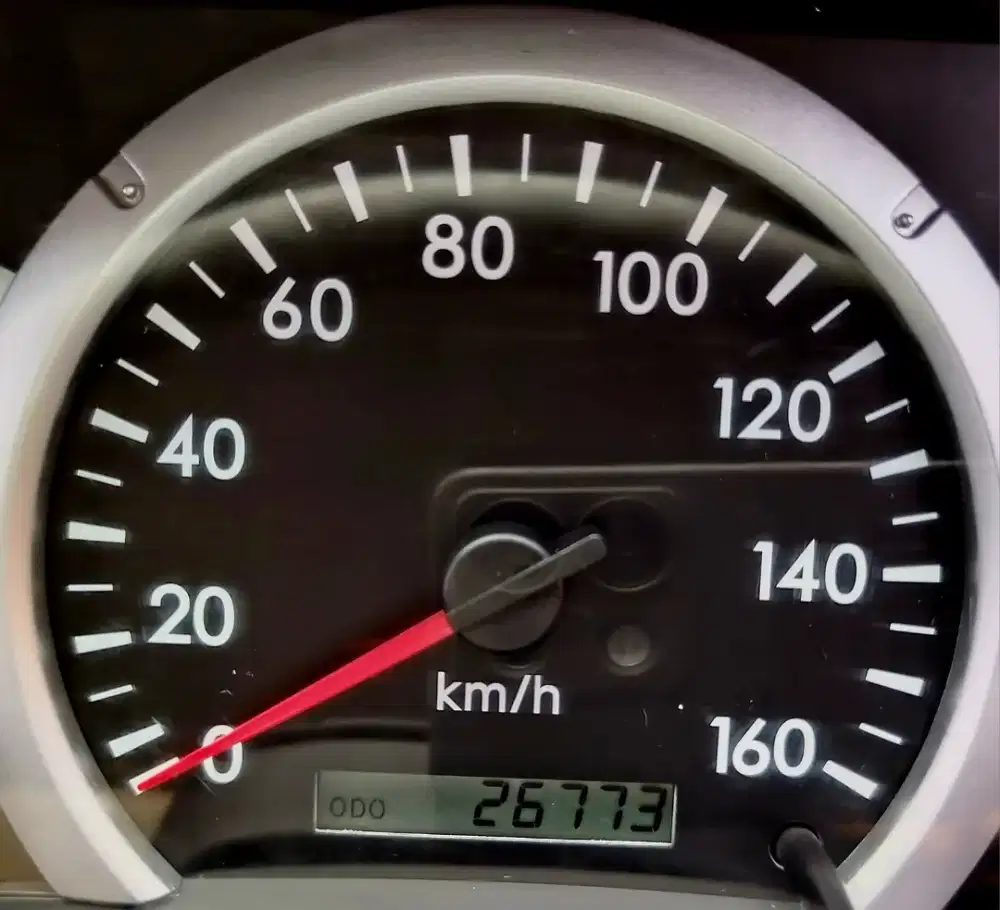 MITSUBISHI COLT DIESEL CANTER 4 BAN BOX KONDISI ISTIMEWA SEPERTI BARU