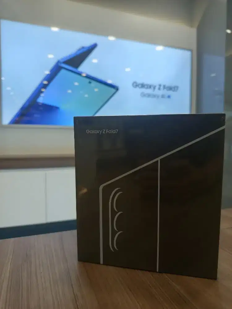 Samsung galaxy Z fold7 12/256 GB