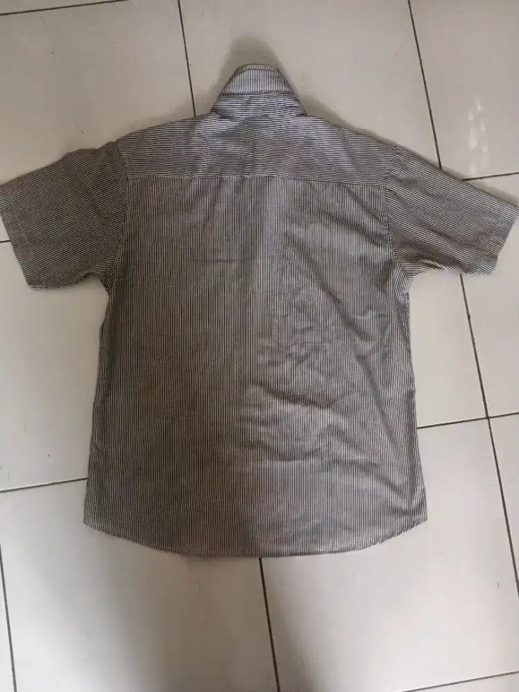 KAMEJA LENGAN PENDEK