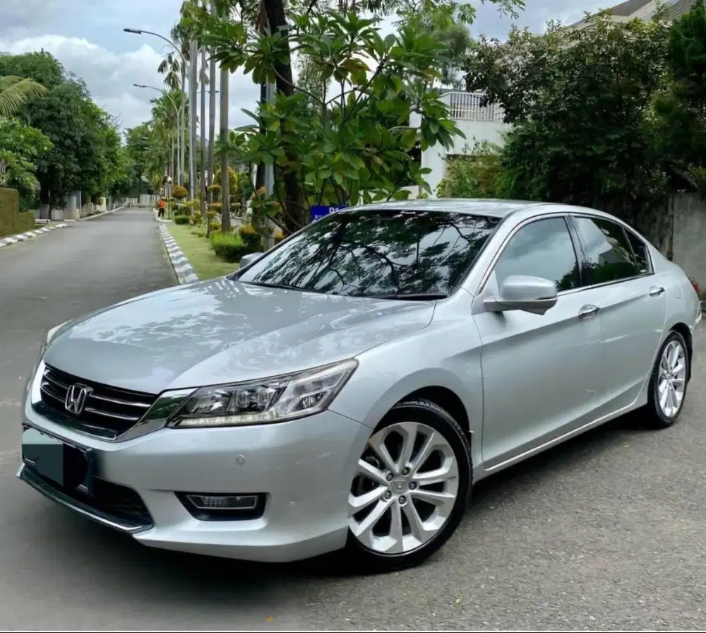 Honda Accord 2013 Silver
