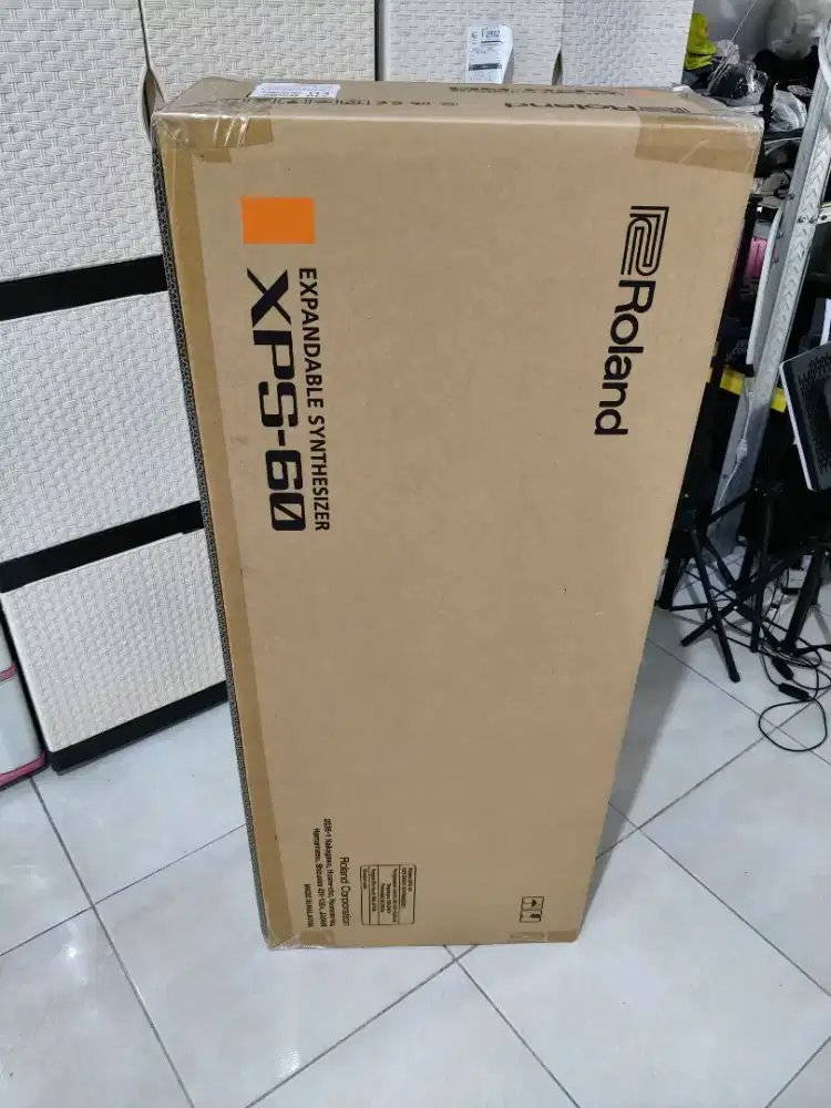 keyboard synthesizer roland xps60 baru