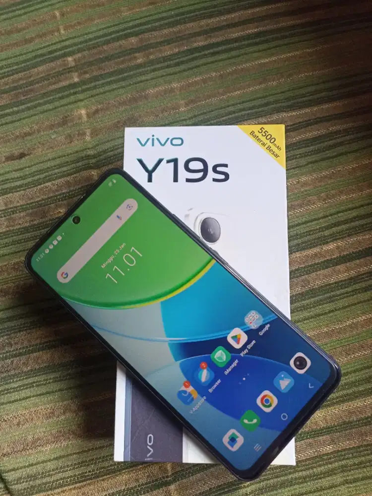 Vivo y19s ram 4+4/64 bagus
