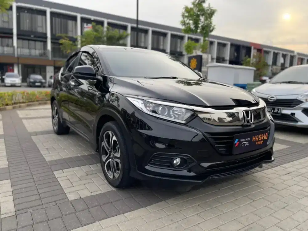 HONDA HRV E CVT 2018..ISTIMEWA