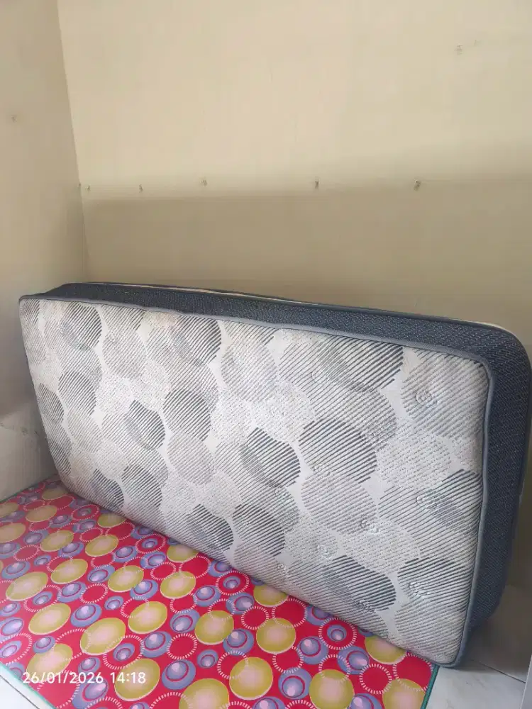 Kasur In The Box ukuran 180x200x15