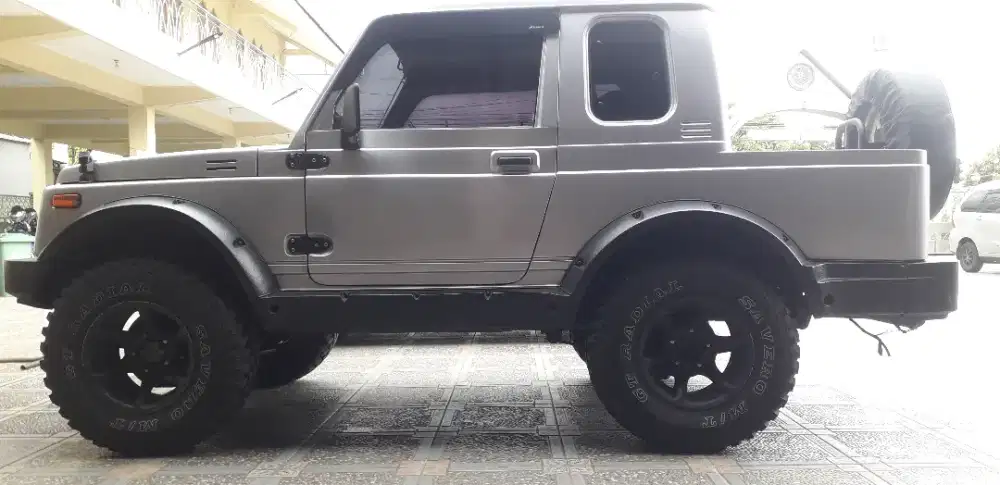 Suzuki jimny sj410 th 83 modif caribian