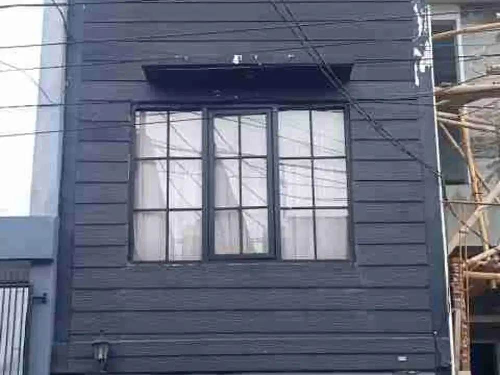 RUMAH 3 LANTAI DI MARGAHAYU RAYA METRO BUAH BATU BANDUNG