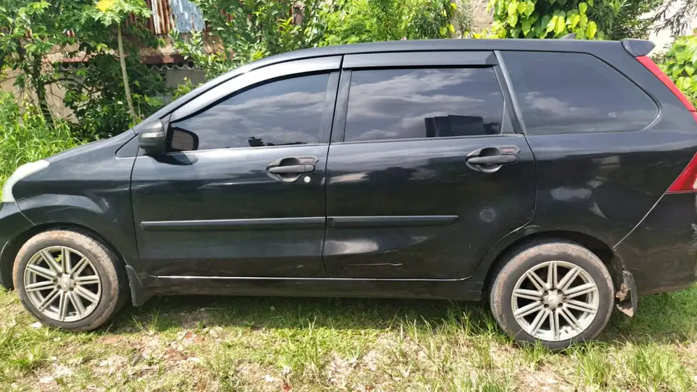 Daihatsu Xenia 2012 Bensin