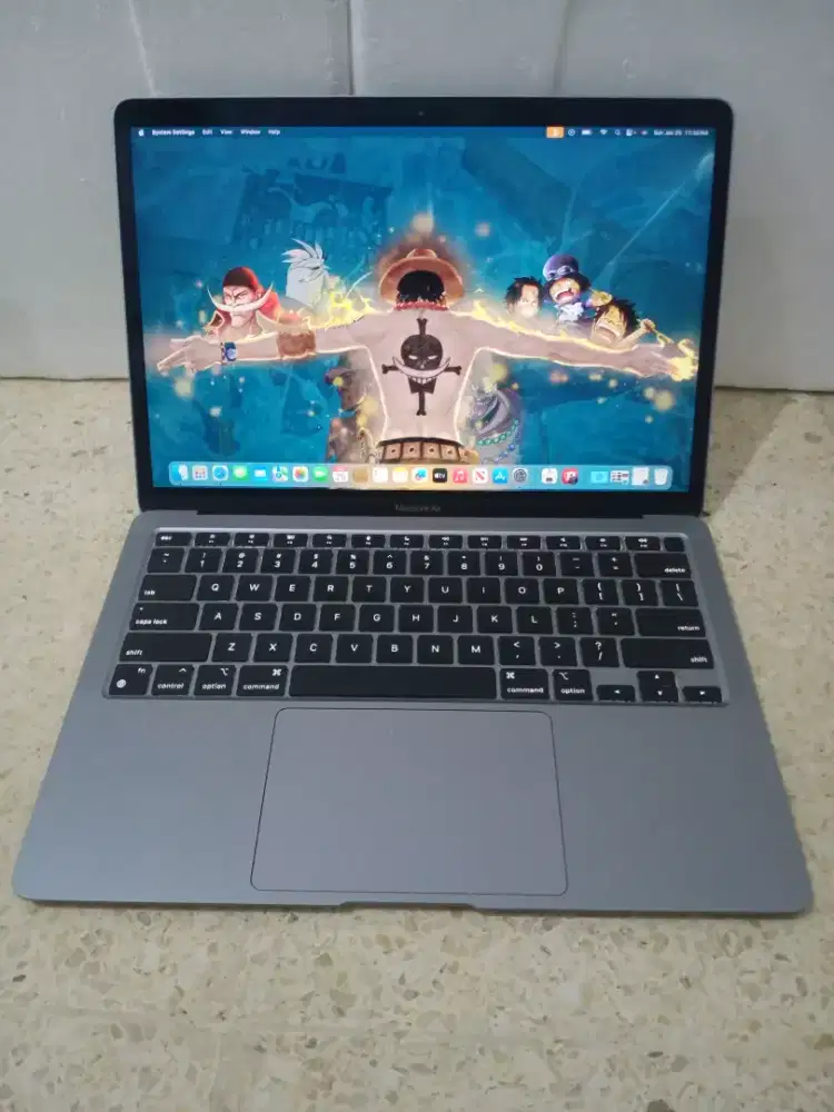 MacBook Air M1 Retina 2020 ram 8/SSD 256gb bodi slim mulus terawat