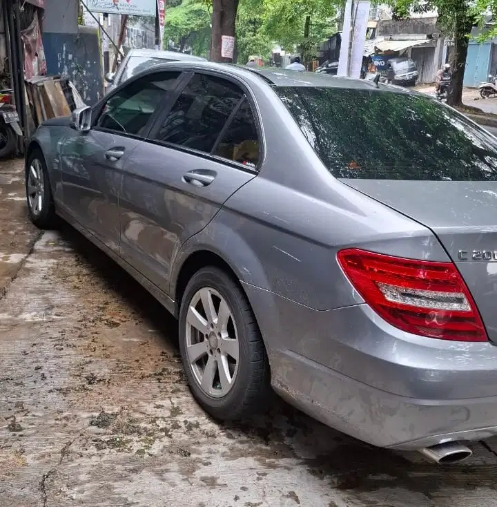 Mercedes-Benz C200 2012 Bensin