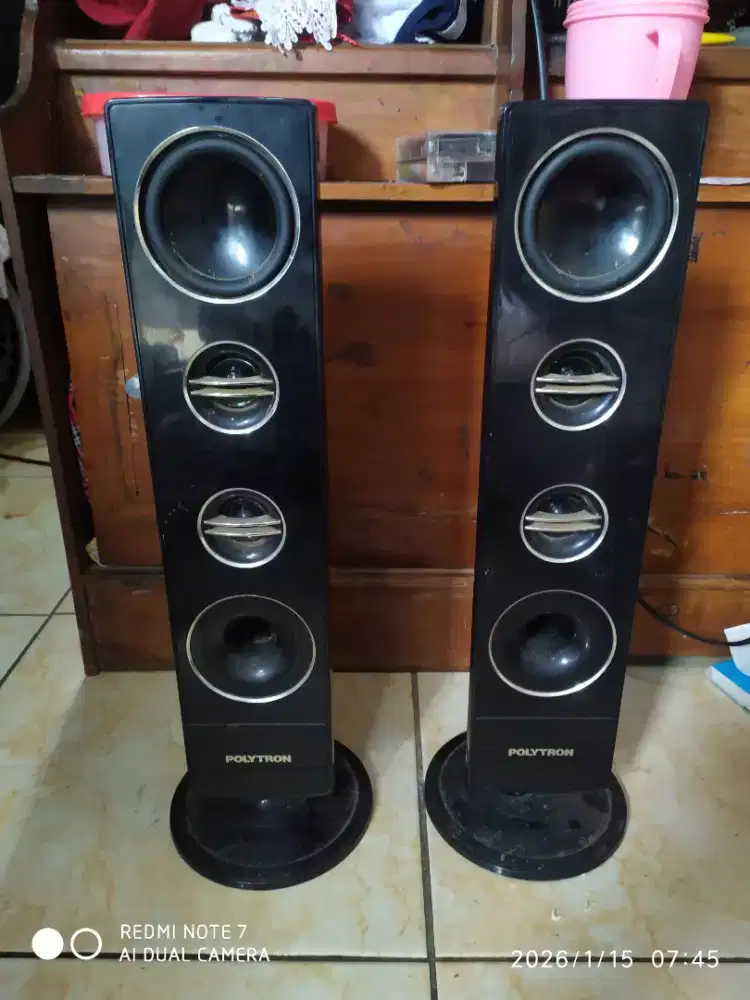 Speker tower politron