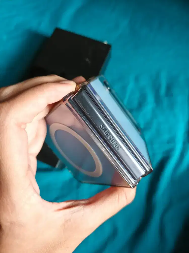 SAMSUNG Z FLIP 4 SECOND RESMI