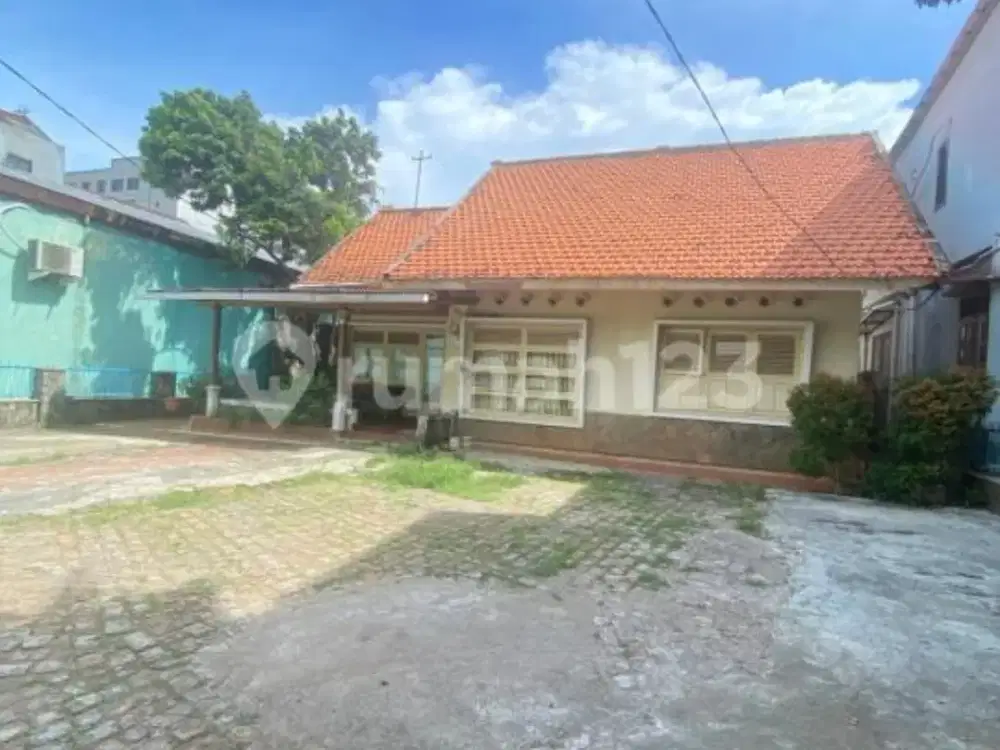 Dijual Cepat Rumah Luas di Tanah Abang Jakarta Pusat