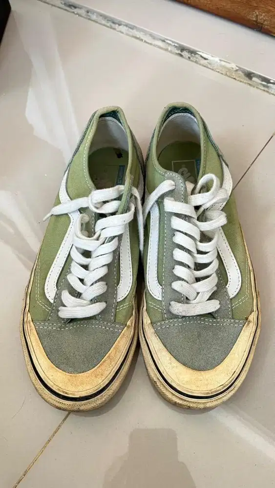 SEPATU MERK VANS