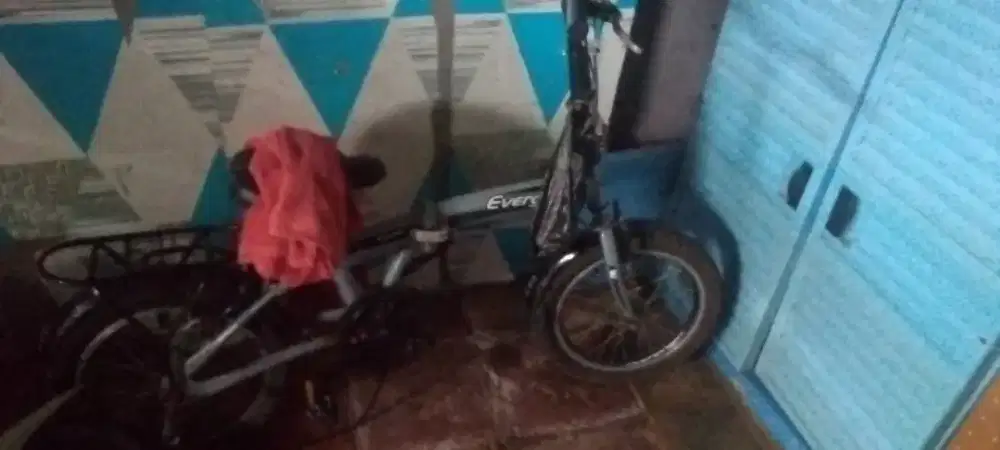 sepeda lipat ma sepeda kecil