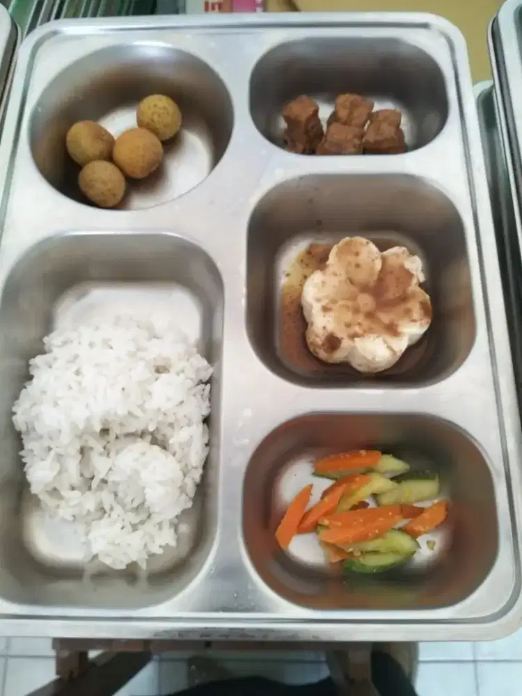 Juru masak nasgor dan mie tek tek