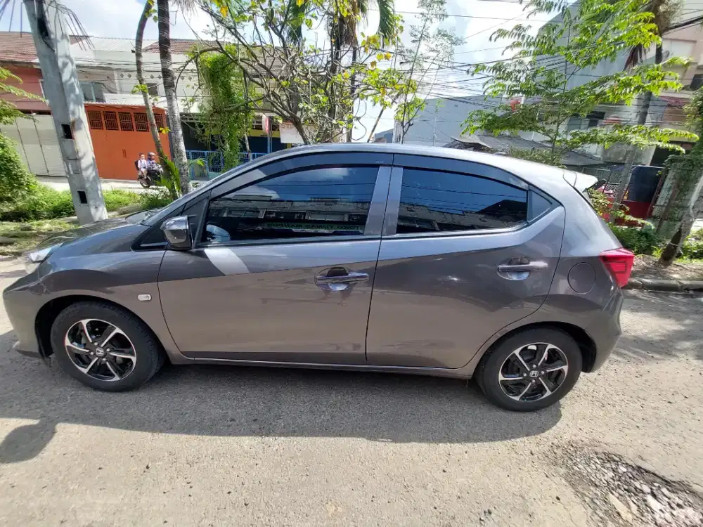 Di jual Milik Pribadi Honda Brio 2019 E Automatic 1200 Cc