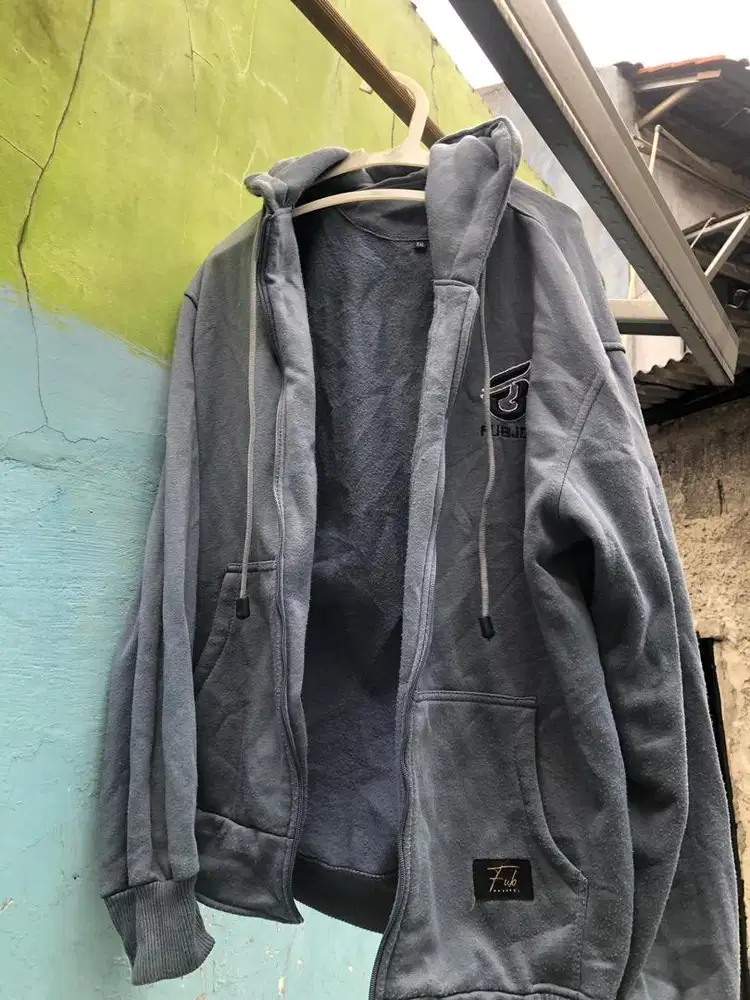 hoodie sleting tengah model ziper