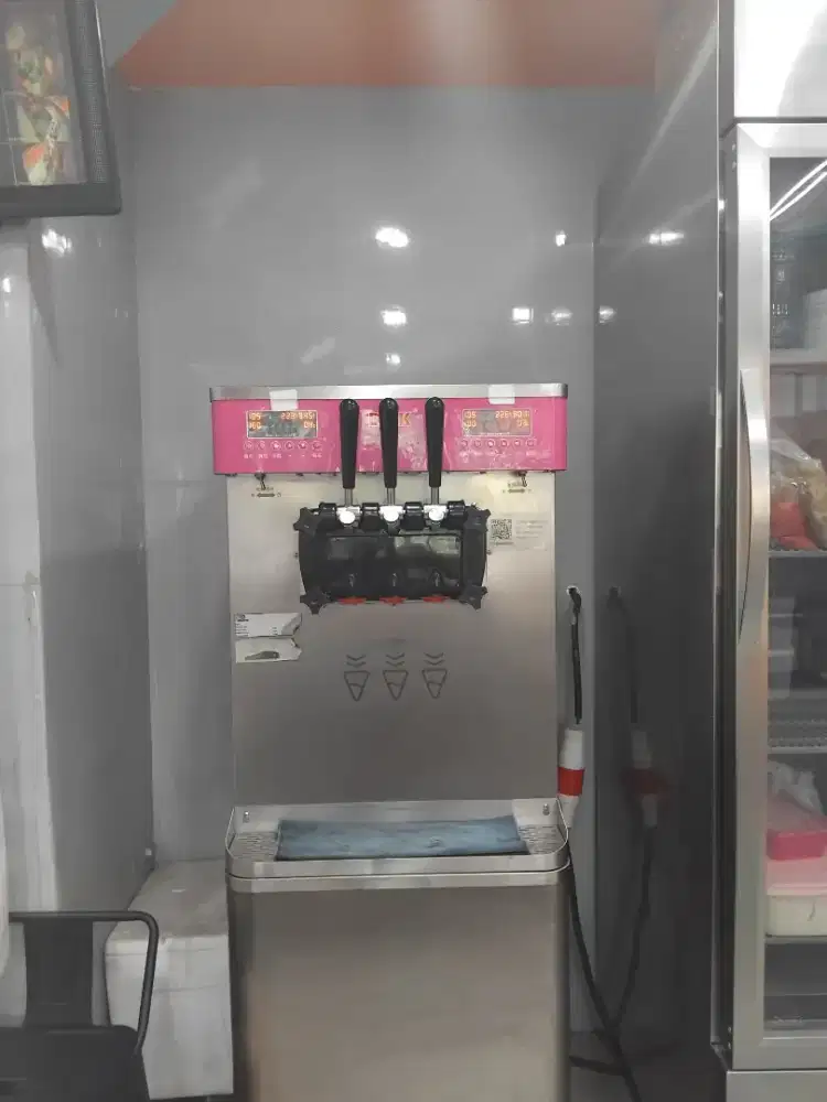 2 Mesin ice cream