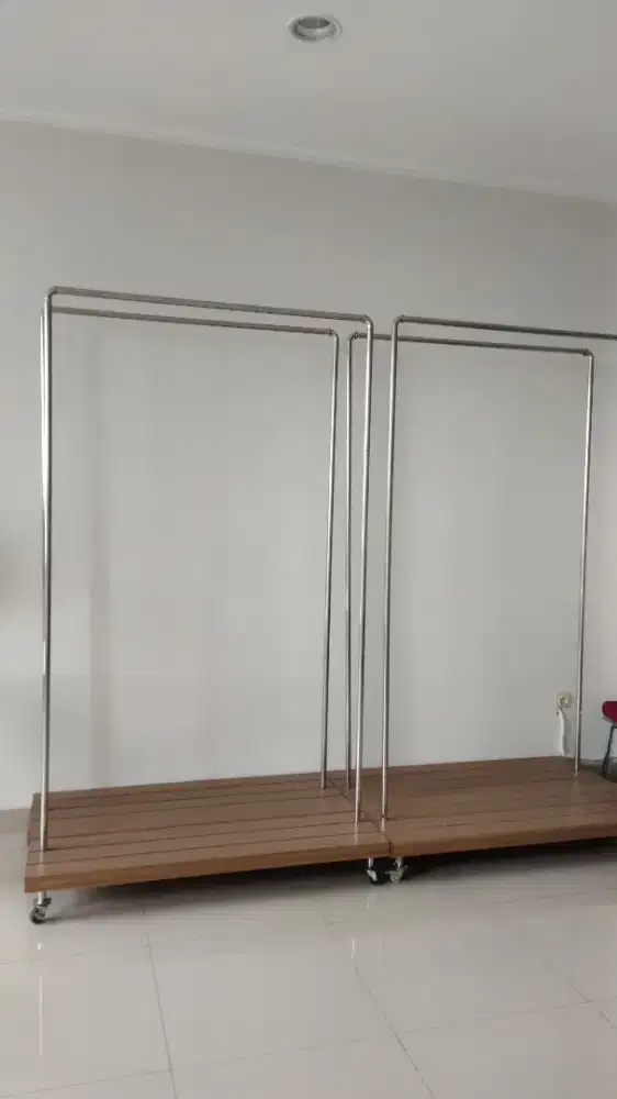 Gantungan baju stainless kayu custom