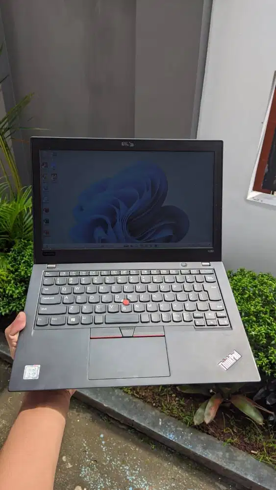 Lenovo ThinkPad X280 i3 Gen 8 SSD 256GB Siap Pakai