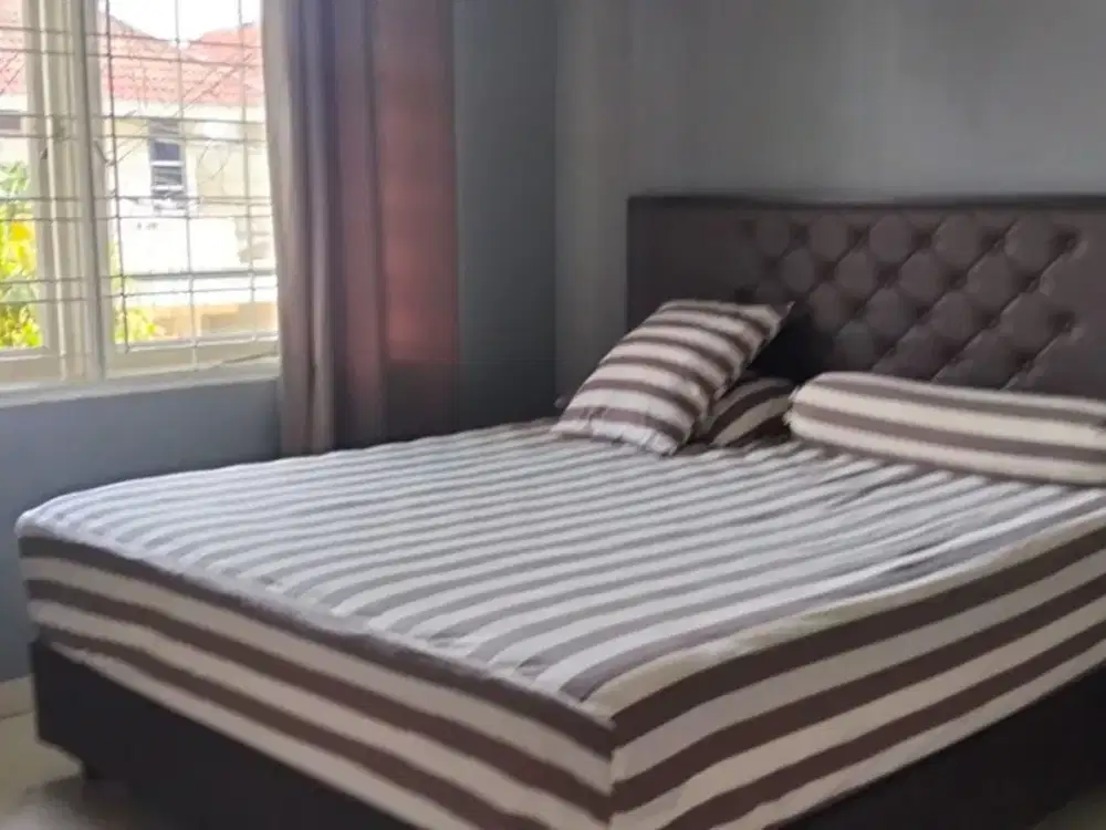 rumah harga spesial gading kirana blok H posisi lebar jalan 3 mobil