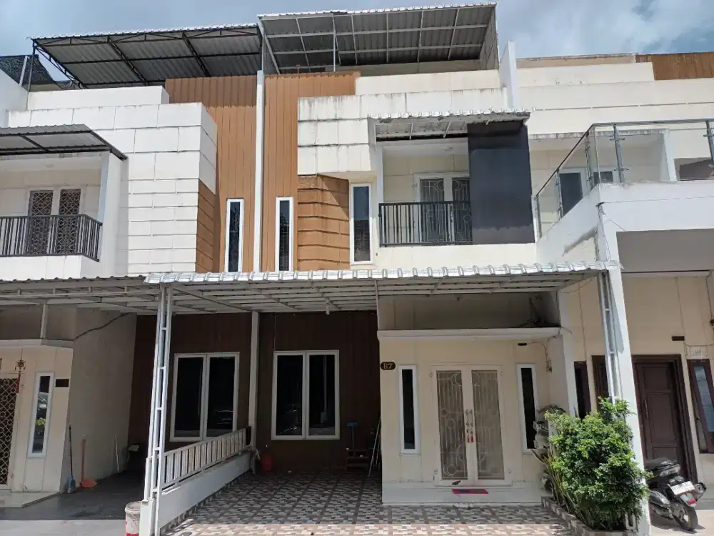 Harga TURUN! Rumah 2,5 Lantai Imperial Mansion – Bisa Take Over KPR