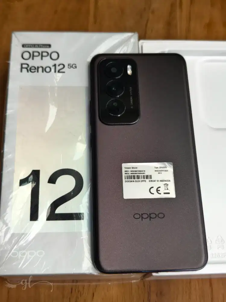 Oppo reno 12 5g 12/256 bekas resmi