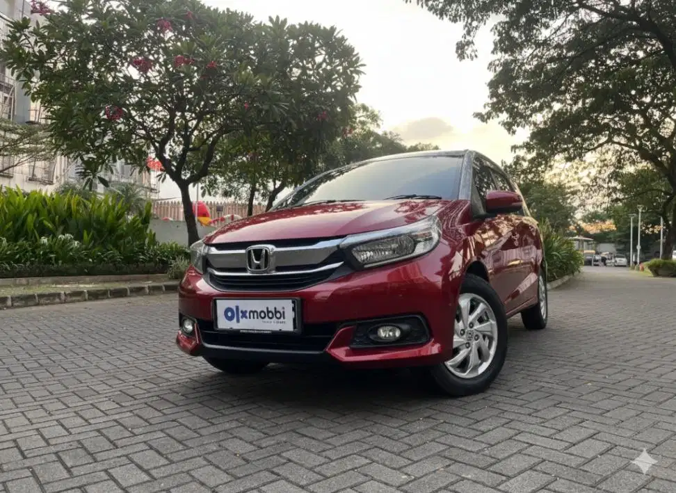 DP RINGAN Honda Mobilio 1.5 E Bensin-AT 2018 Merah CZKJB
