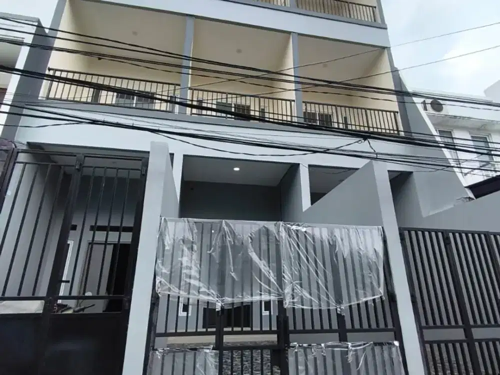 DIJUAL RUMAH 4 LT MINIMALIS SIAP HUNI TIDAK BANJIR AREA KEPA DURI KEBON JERUK JAKARTA BARAT