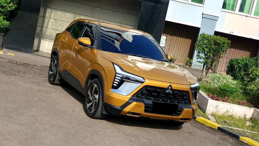 Mitsubishi XForce X Force Ultimate 1.5 4x2 AT Kuning NIK 2023