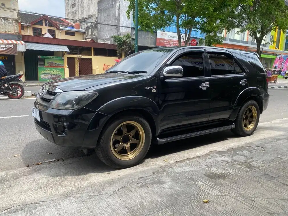 Fortuner bensin AT bisa TT/BT sudah modif mesin oke