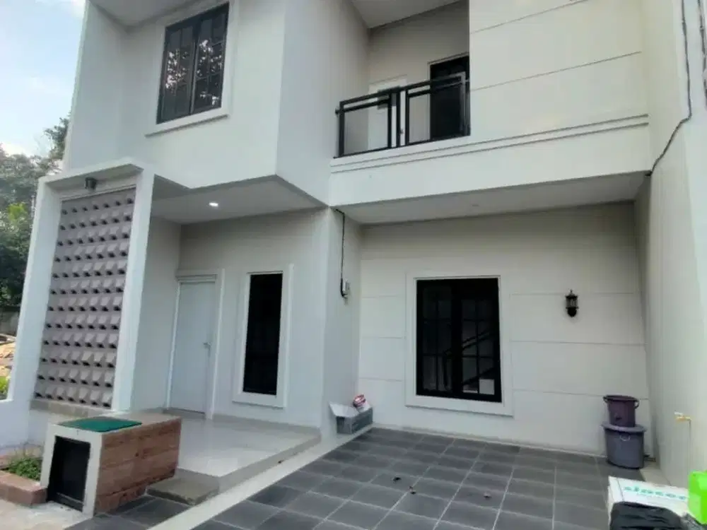 Rumah 15 Menit ke Plasa Cibubur SHM Hadap Selatan Siap KPR J-39642