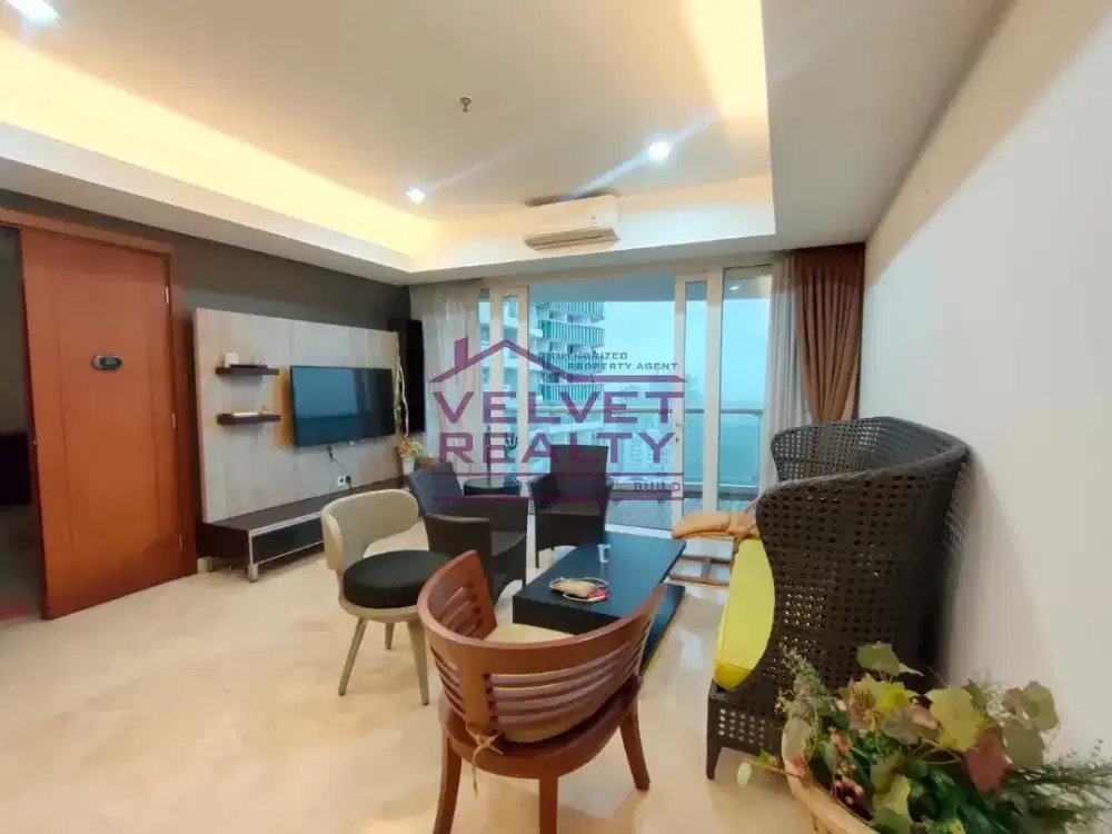 Disewakan Apartemen Royale Springhill Kemayoran 3BR Luas 196m2 #VR1157