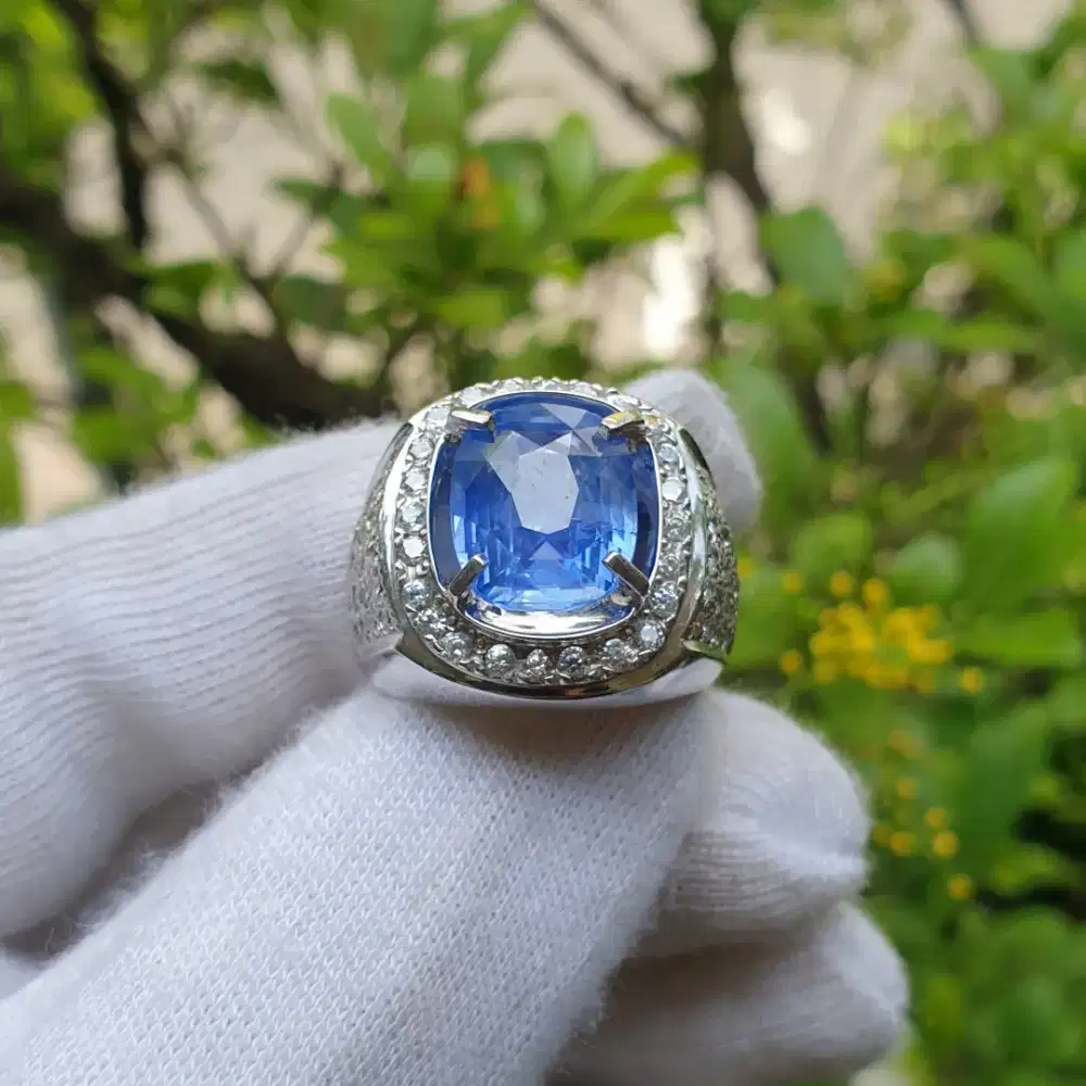 Natural Blue Sapphire Srilanka No Heated 7.41 crt