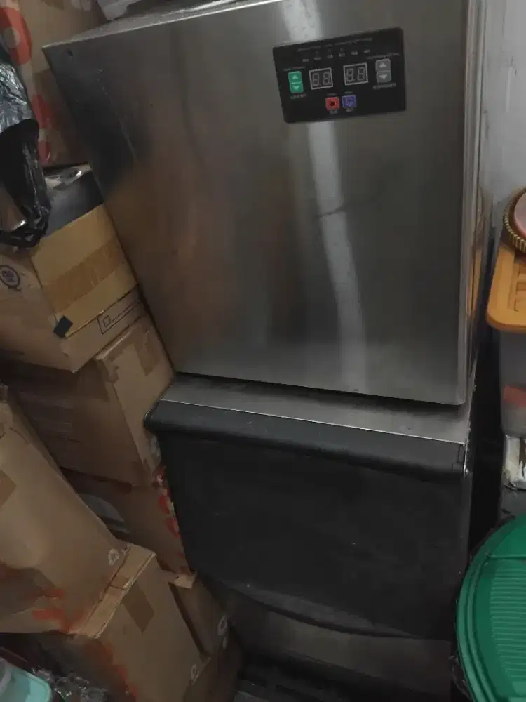 Mesin ice batu kristal