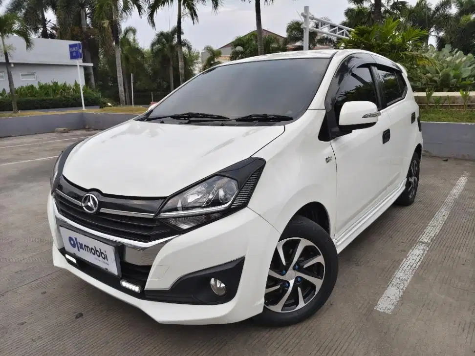 DP MURAH Daihatsu Ayla 1.2 R Bensin-MT 2019 Putih C6LMZ
