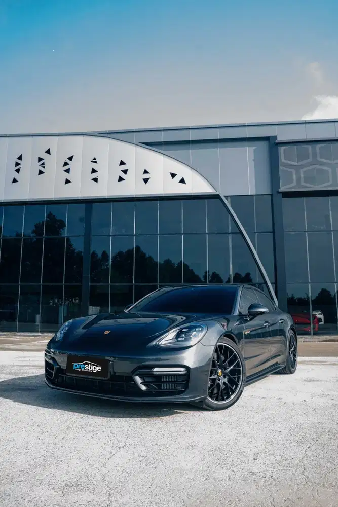 Porsche Panamera 4 E-Hybrid