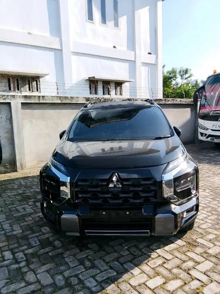 Xpander Cross CVT Tahun 2025