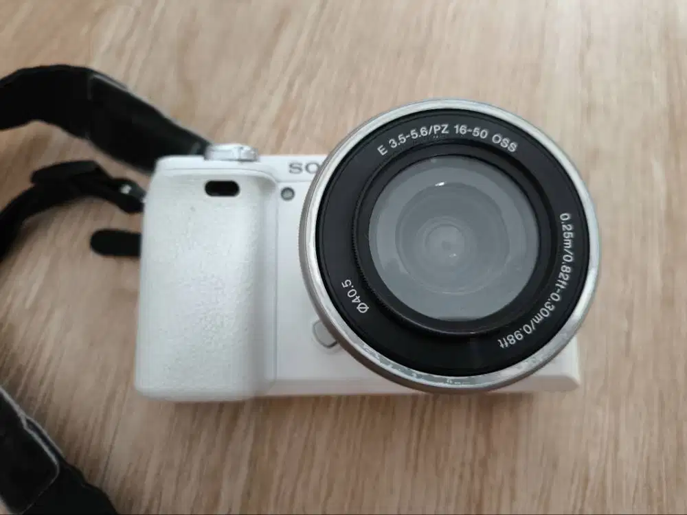 SONY A6000 KIT (16-50MM)