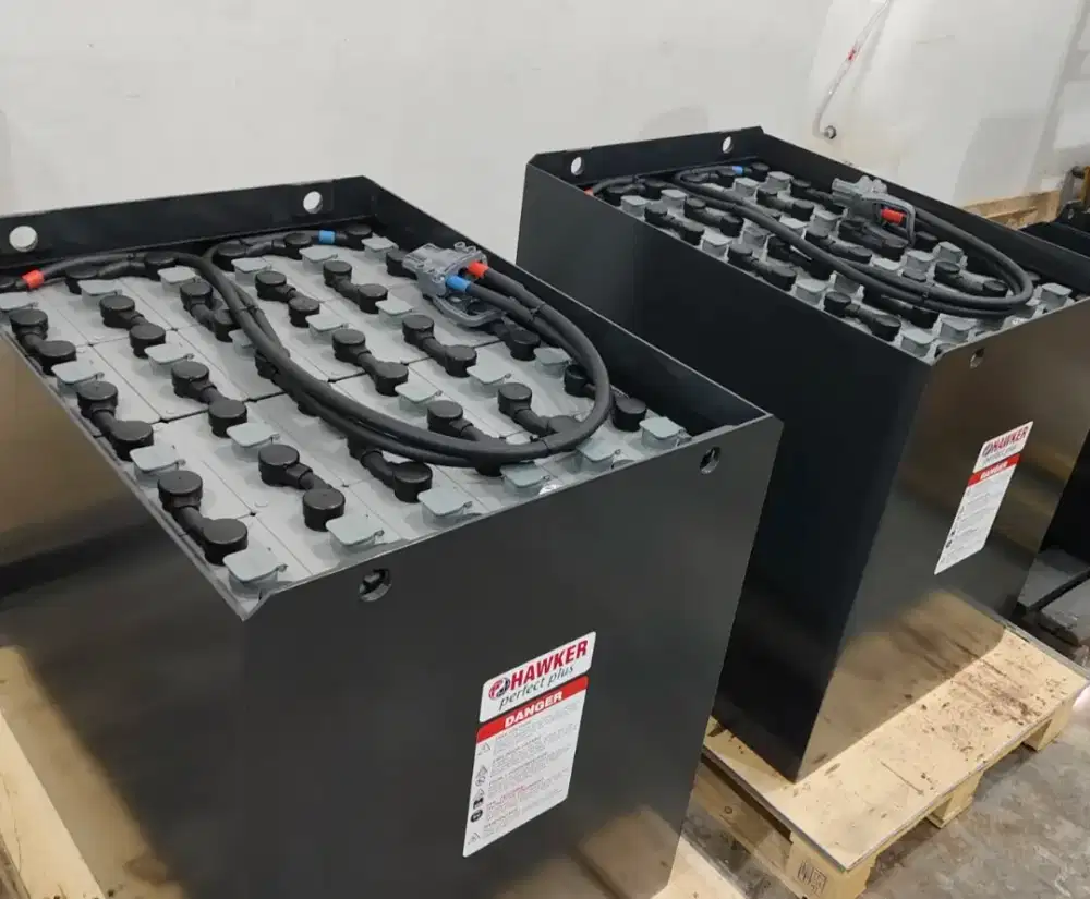 Baterai Electrical Forklift, Traction Battery, Brand HAWKER & DELTA