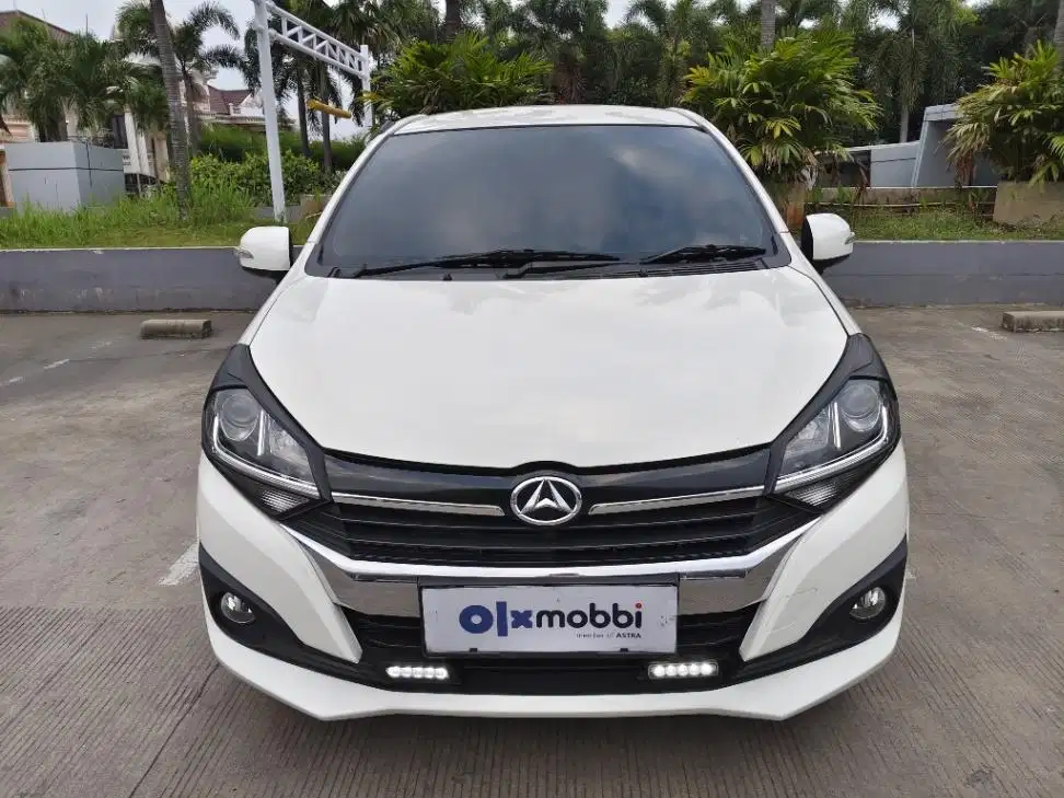 DP MURAH Daihatsu Ayla 1.2 R Bensin-MT 2019 Putih C6LMZ