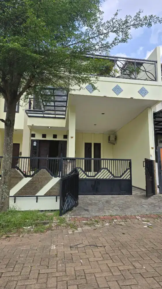 Kontrakan Puri Depok Mas 2 lantai Luas Bangunan 275