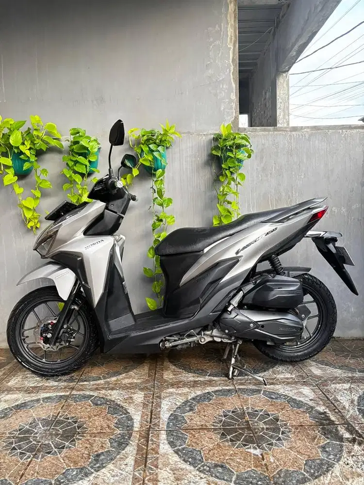 Honda Vario 150 CBS ISS TH 2018 Keyless Lock Muluss Lengkap