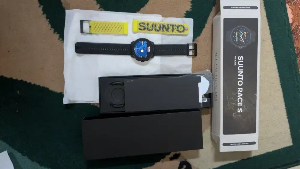 Suunto Race S all black