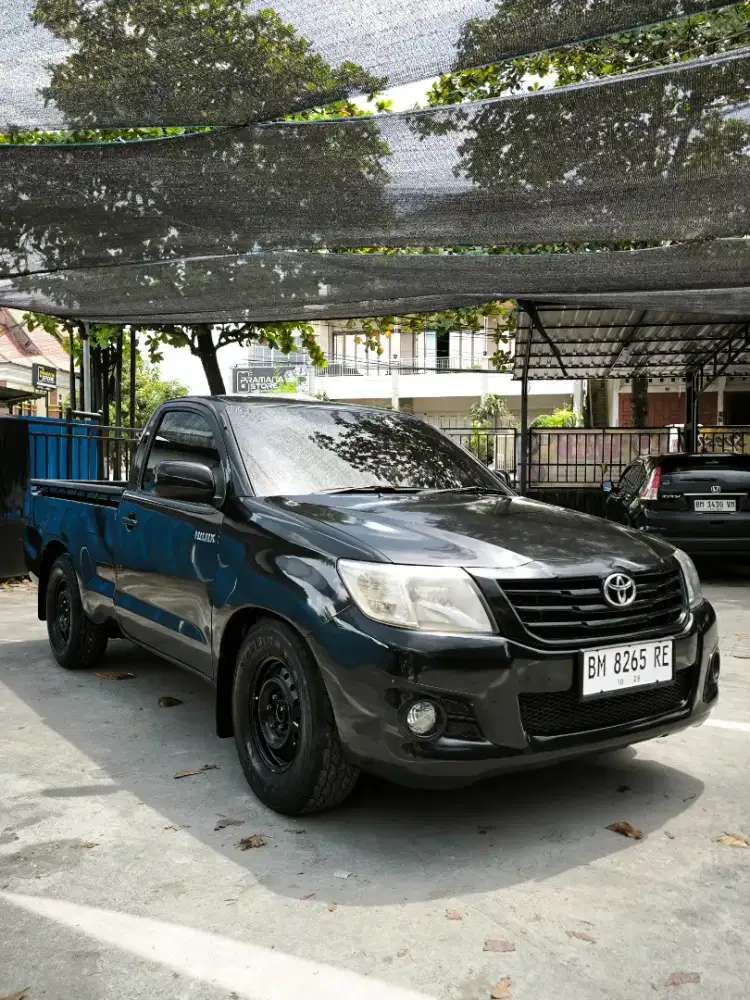 Hillux SC 4x2 mt 2013