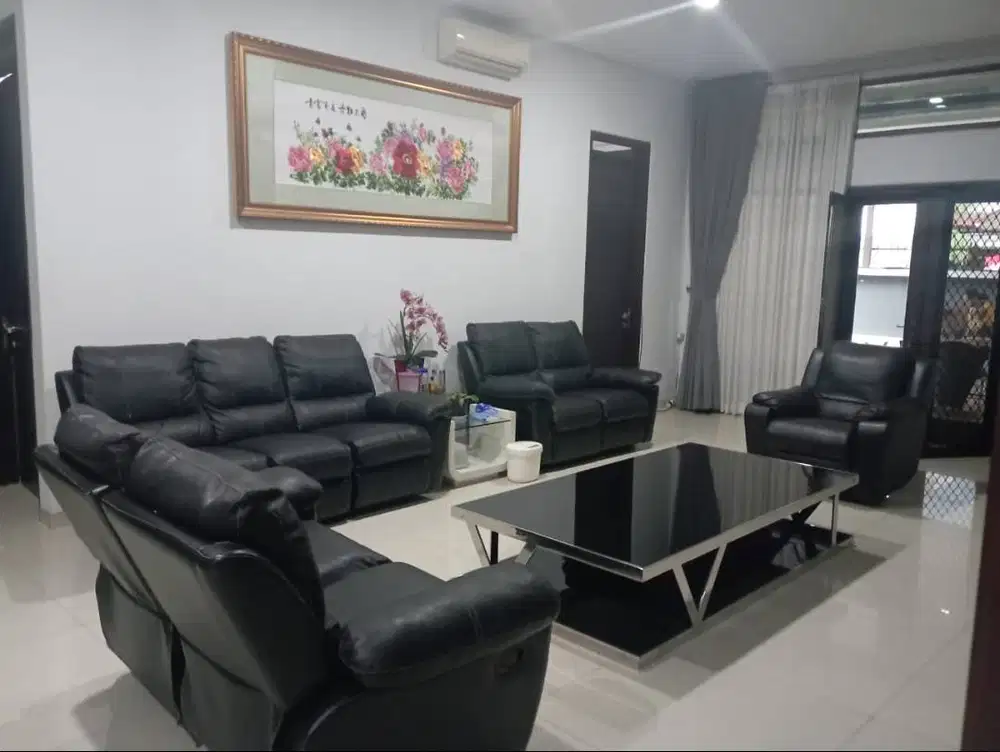 Dijual Rumah Terawat Mekarwangi Bandung Furnished