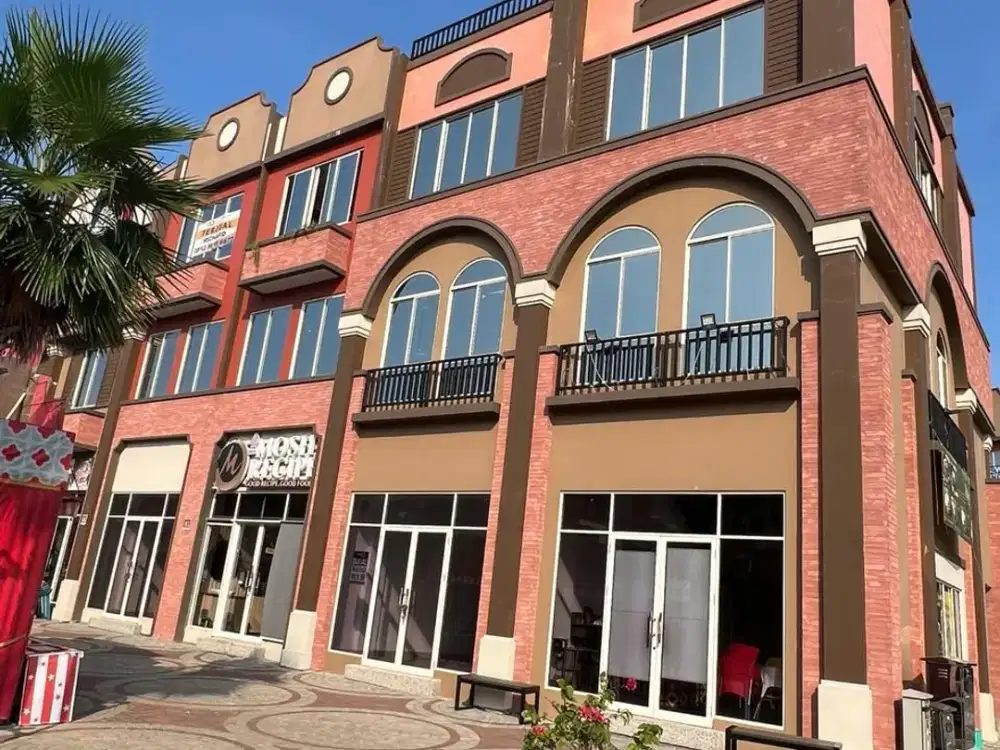 Ruko La Riviera PIK2 4,5x12 54m2 SHM Bisa KPR Hadap 2 Muka